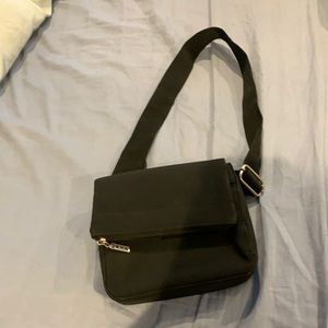 Ladies pouch bag